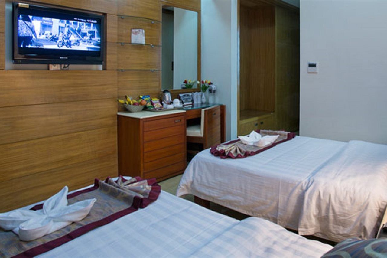 Fars Hotel & Resorts - Bar-Buffet-Pool-Spa Dhaka Zewnętrze zdjęcie